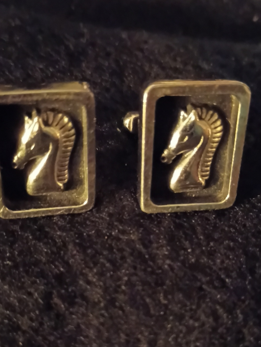 Silver  Horse Head Cufflinks for Men - Classic Silver-Tone Accessory